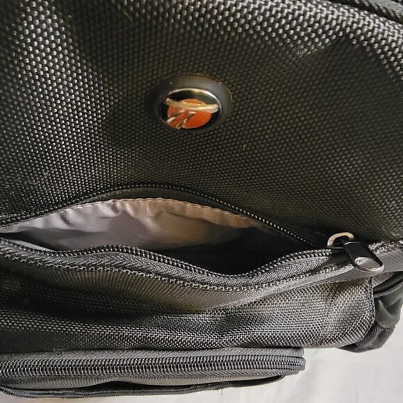 Targus Corporate Traveller Backpack with Advanced Laptop Drop Protection - Picture 7 of 15